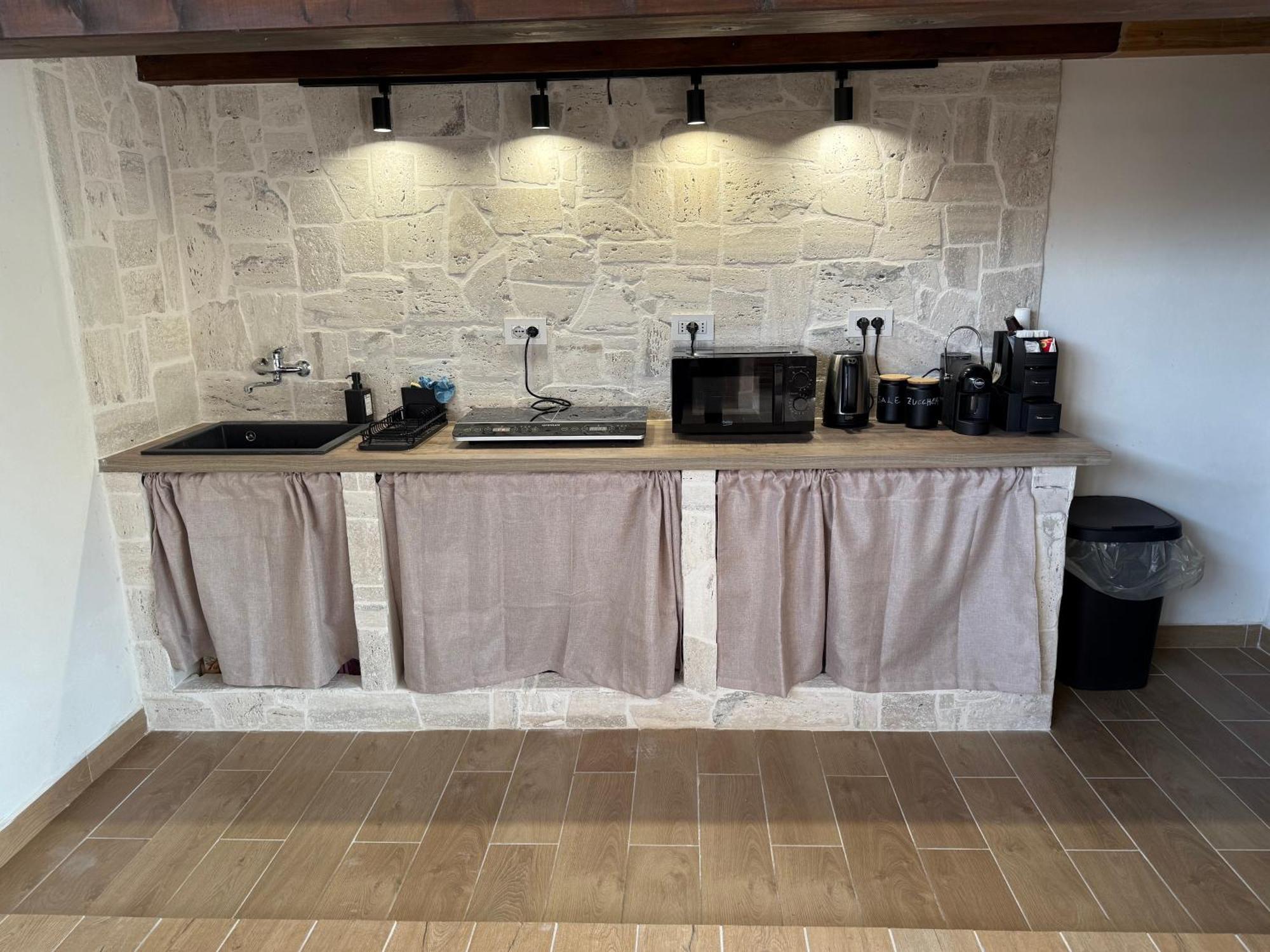Bed and Breakfast Morgana Sea Катанія Екстер'єр фото
